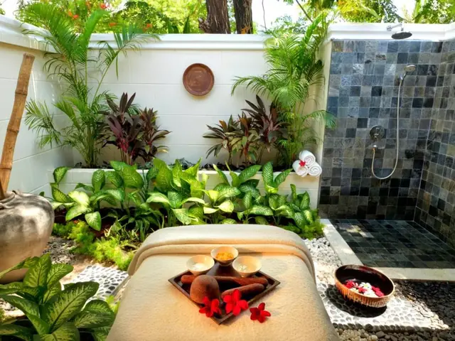 Niva Kurumba Maldives