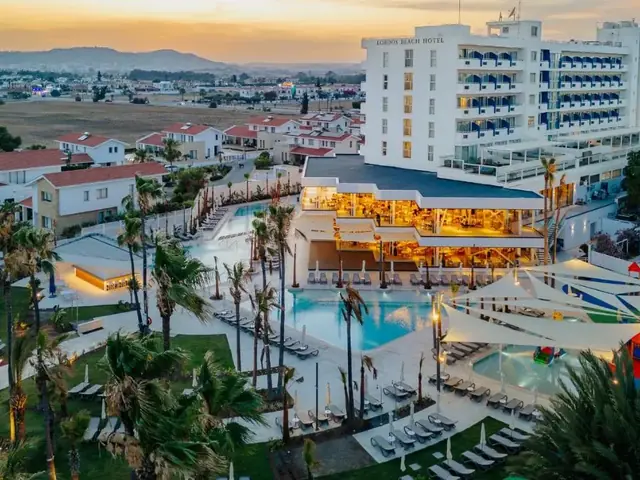 Lordos Beach Hotel & Spa